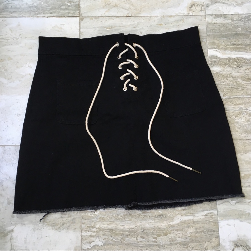 Lace-up Skirt